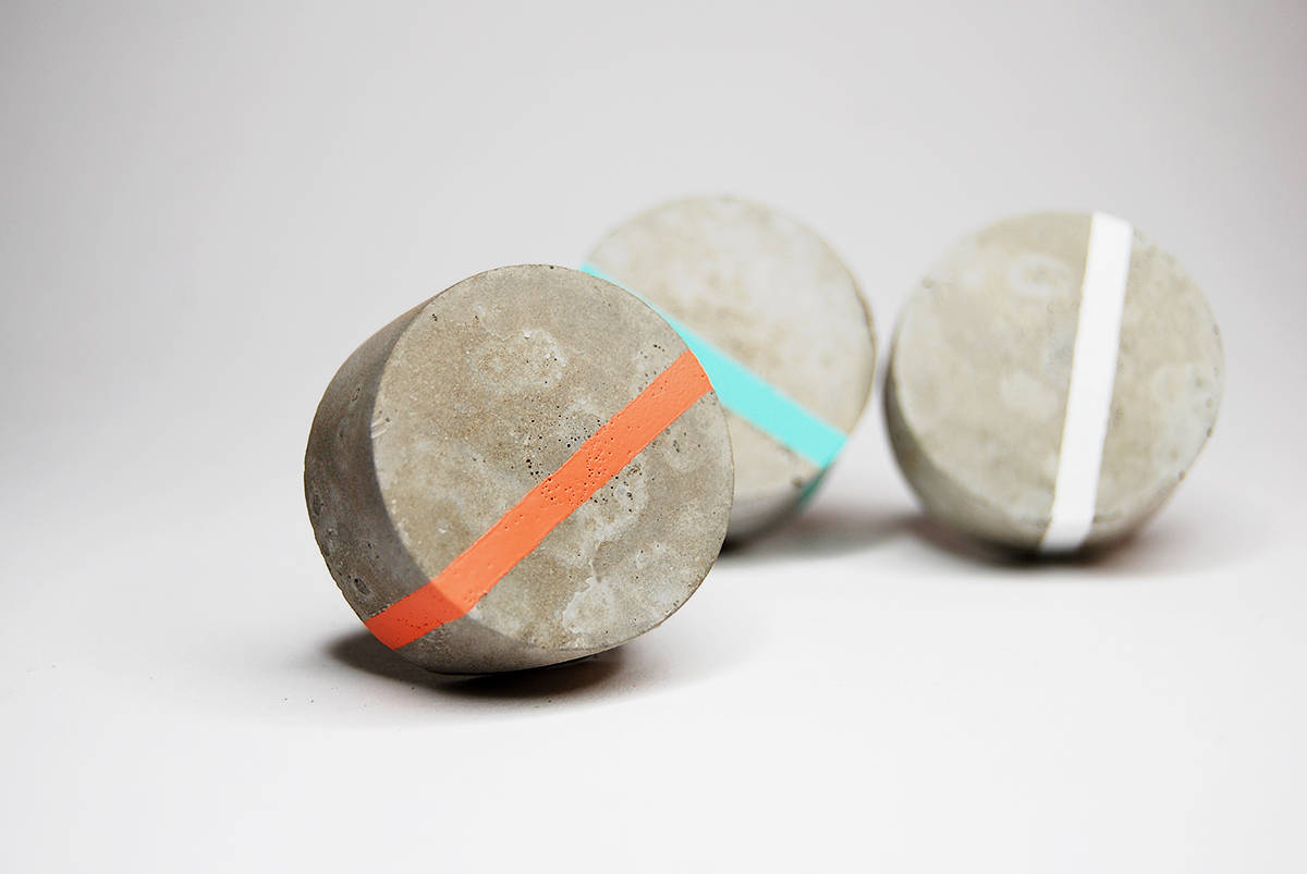 Concrete Round Cabinet Knob in 3 sizes with a thin painted stripe in various colours