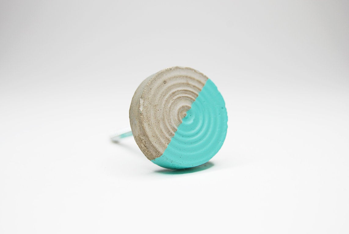 Round / Spiral Cabinet Knob from Concrete. Natural Grey or a variety of colours.